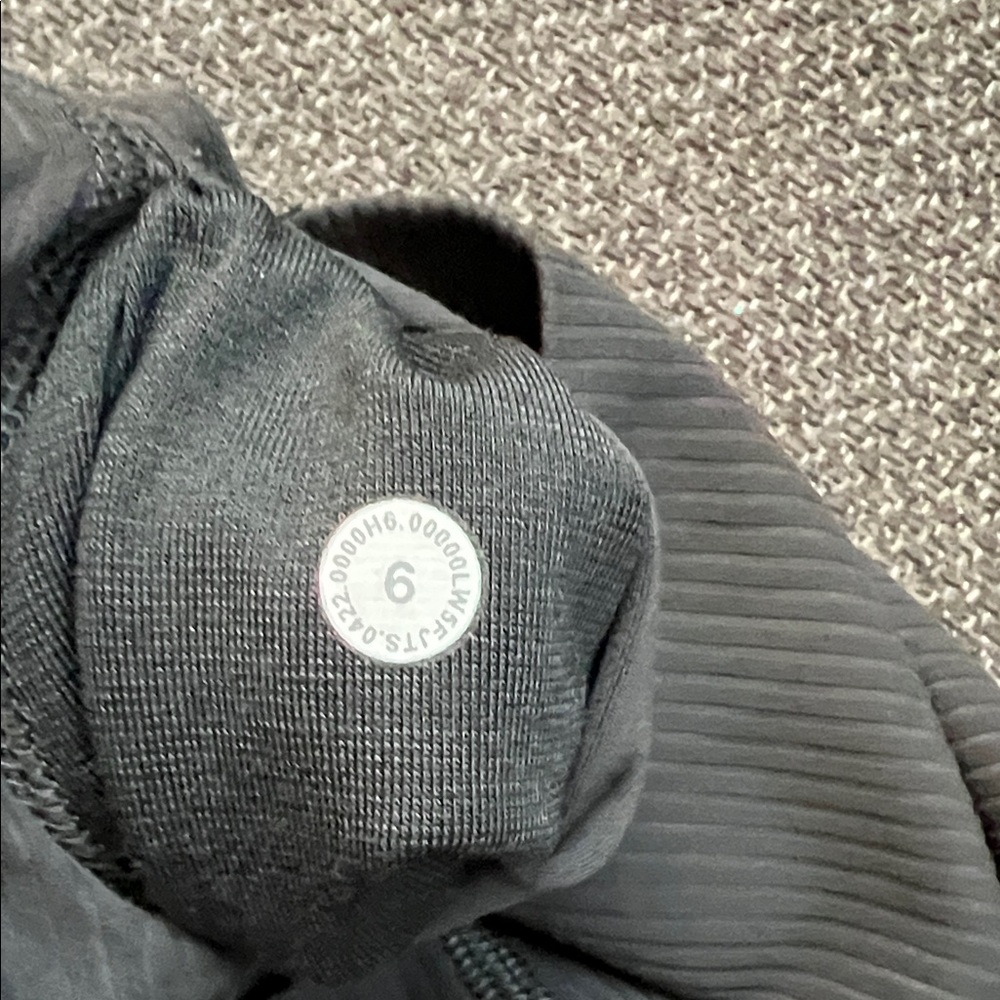 lululemon athletica Gray Leggings - Picture 4 of 5